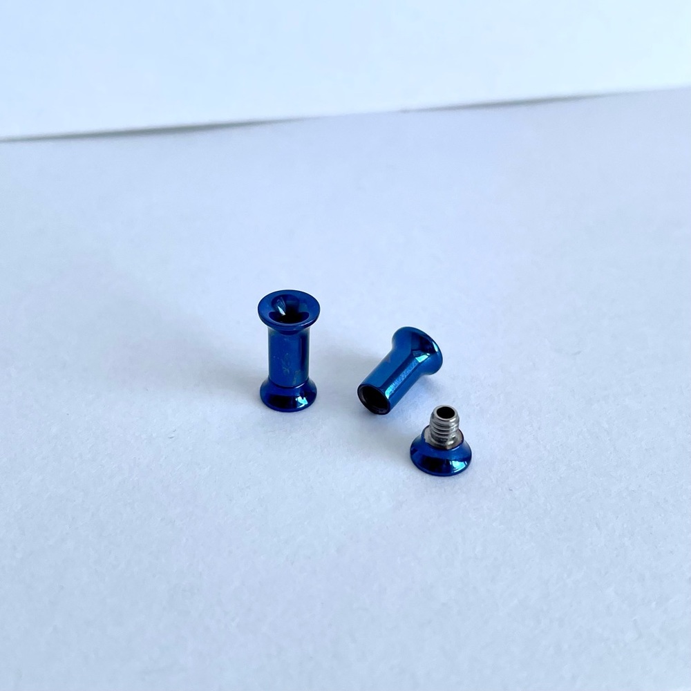 KBJ Blue Steel Internally Threaded Eyelet Tunnel Gauge Plug - 6ga